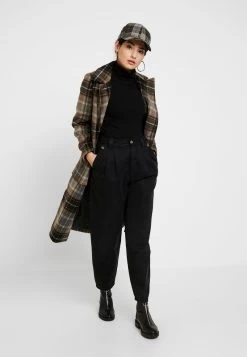 Anna Field -Anna Field 42e07a72f3064c25b8355d6e5cf0e8df