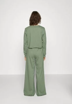 Anna Field Nachtwäsche Set - Khaki 8 Anna Field Nachtwäsche Set - Khaki -Anna Field 8eaebd3ad0c54d2ca8b5c66614b78047