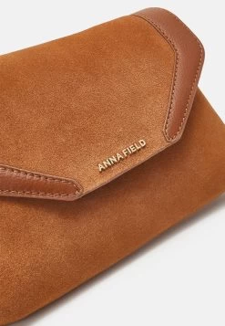 Anna Field LEATHER - Clutch - Cognac 10 Anna Field LEATHER - Clutch - Cognac -Anna Field af3767c6b29a4c20ac439fda39b7c605